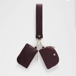 Black plum / good night plum wristlet